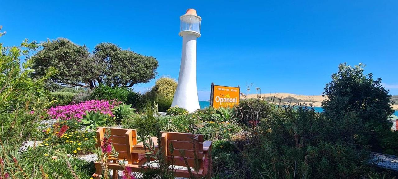 Opononi Lighthouse Motel Екстериор снимка