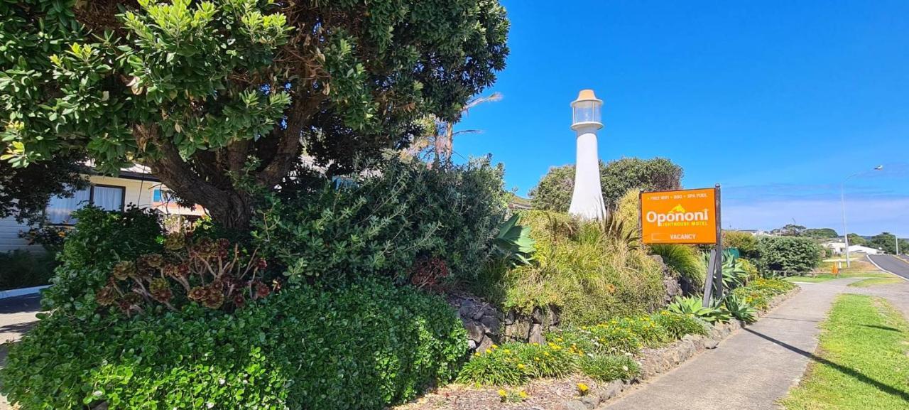 Opononi Lighthouse Motel Екстериор снимка